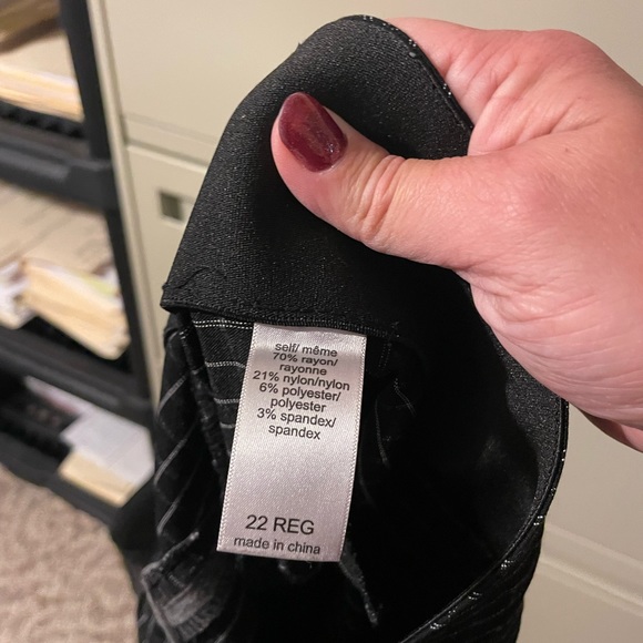 GUC Maurice’s Grid Plaid Pull-on Dress Pants Size 22 - Picture 5 of 5